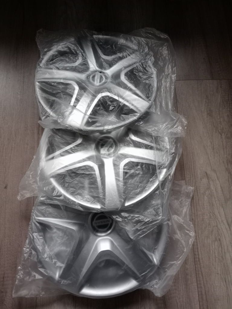 Ковпаки на колеса NISSAN R15
