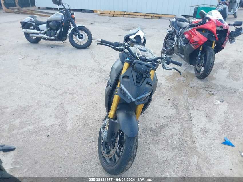 Ducati Streetfighter V4/V4S 2022