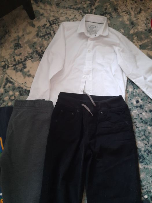 Zestaw ubranek dla chłopca 134-140