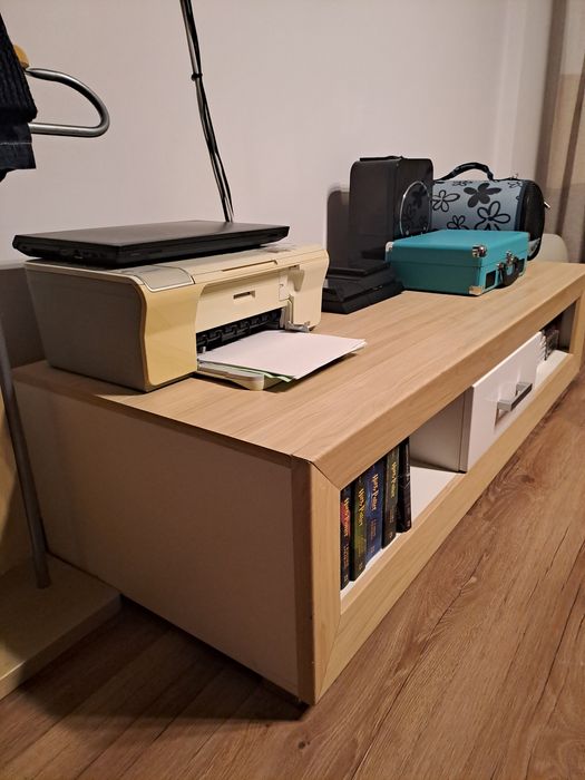 Regał pod telewizor (półka)