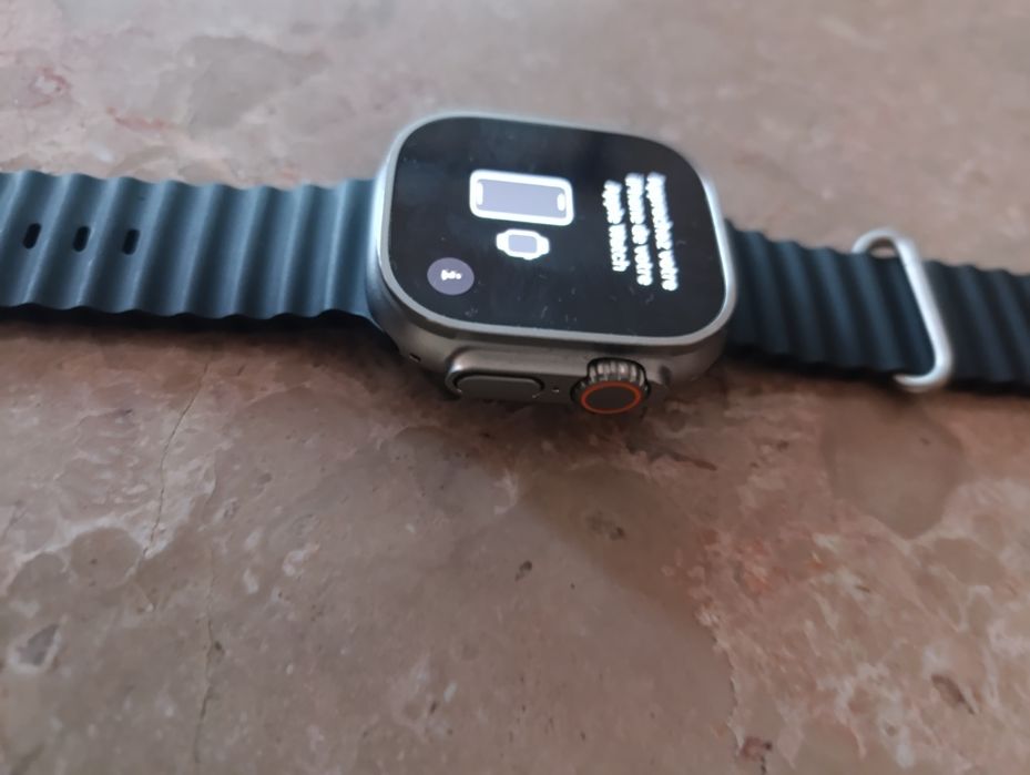 Applle Watch Ultra 2. O relógio está como novo.