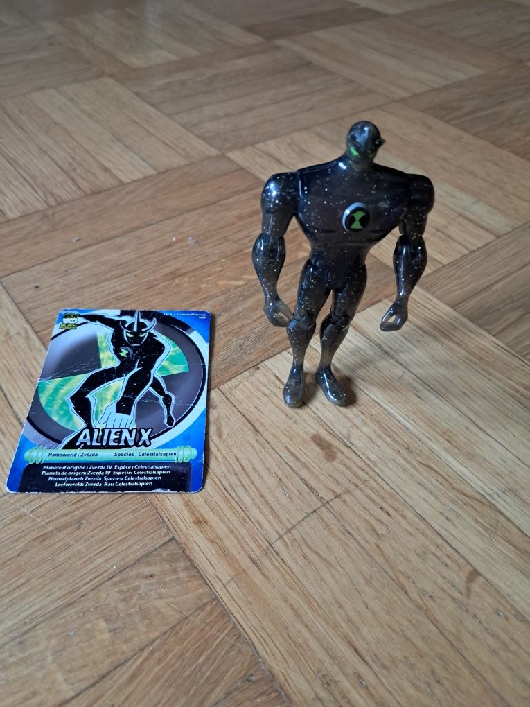 Ben 10 - figurka Alien X