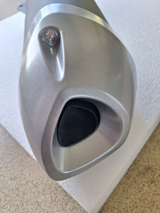 Tłumik oryginalny GTR 1400 jak nowy.