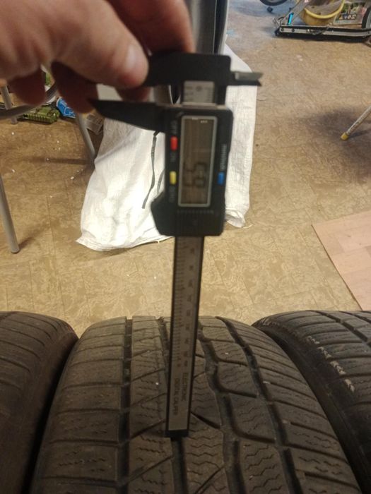 Opony zimowe 235/45 r19