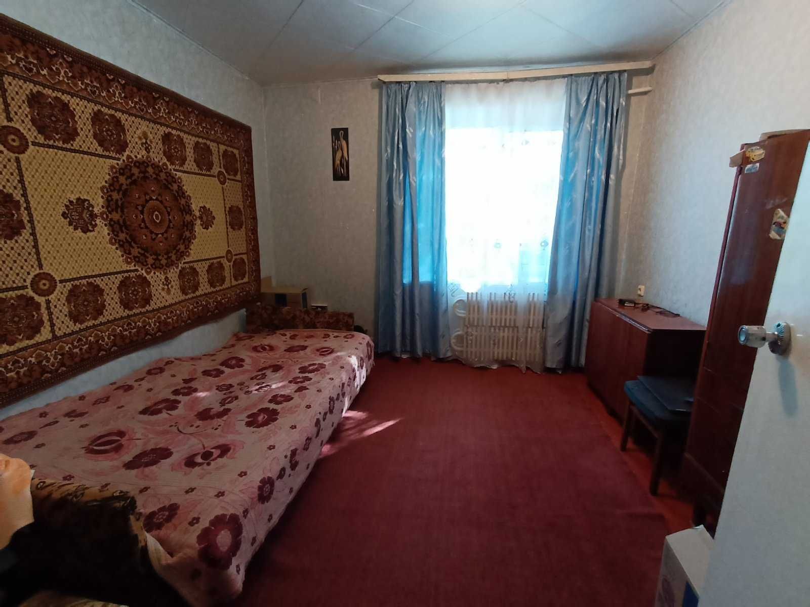 Продам 3-кімнатну квартиру в м.Ізюм Харківська обл.