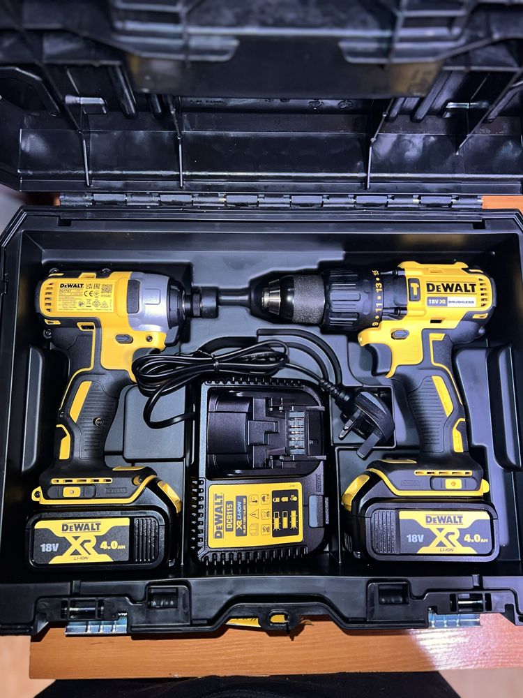 Zestaw elektronarzędi DeWALT DCK2060M2T