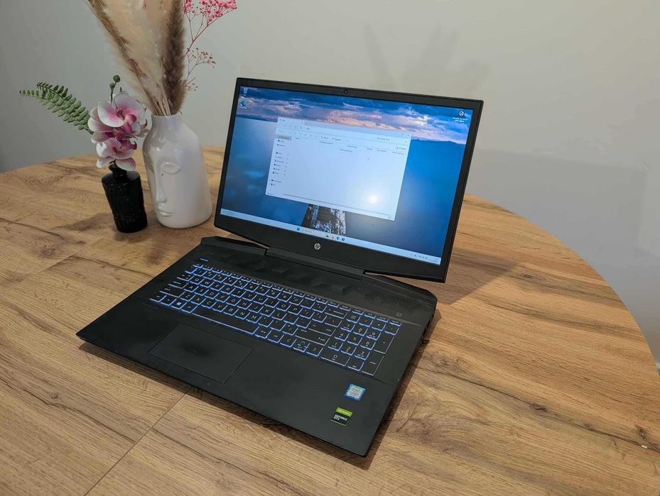 HP Pavilion Gaming 17'' - GTX 1650 / i5-9300H / 16GB RAM WIN11