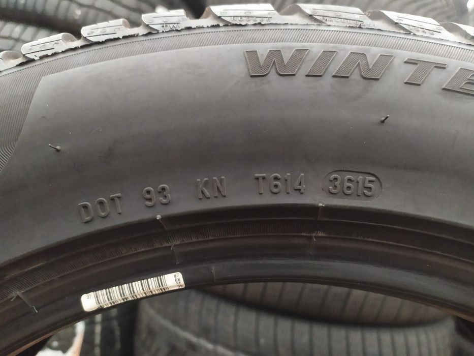 2 sztuki opony zimowe 205/60/17 93H Pirelli