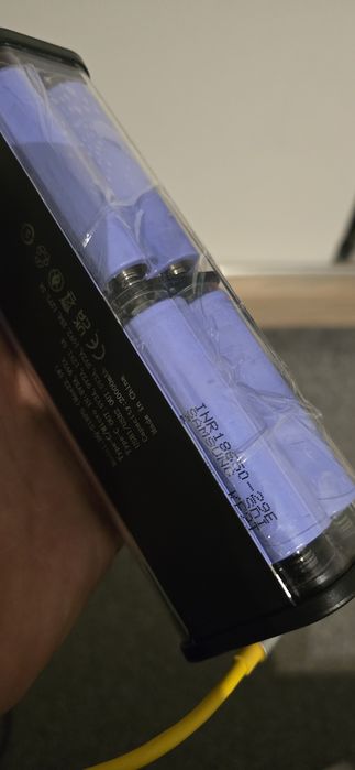 Powerbank z latarką