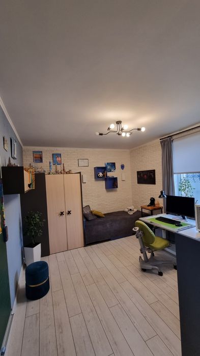 Дитяча кімната. Шафа. Комод.