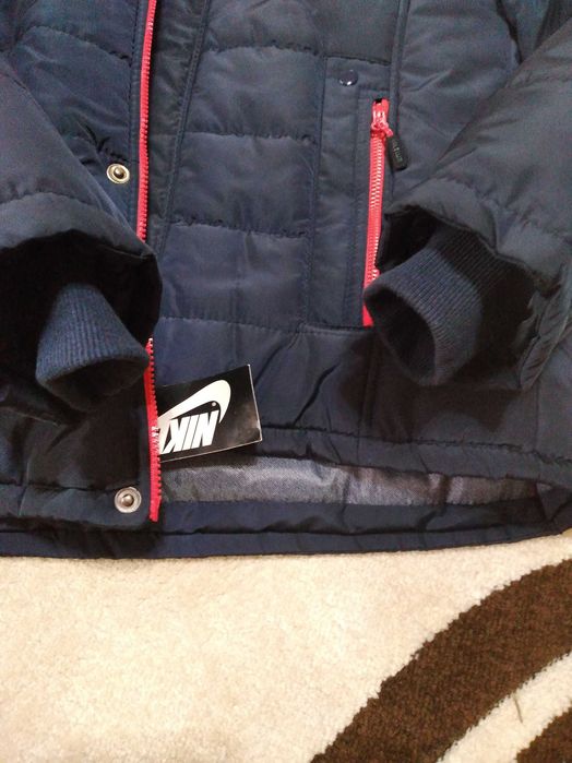 Продам зимову курту