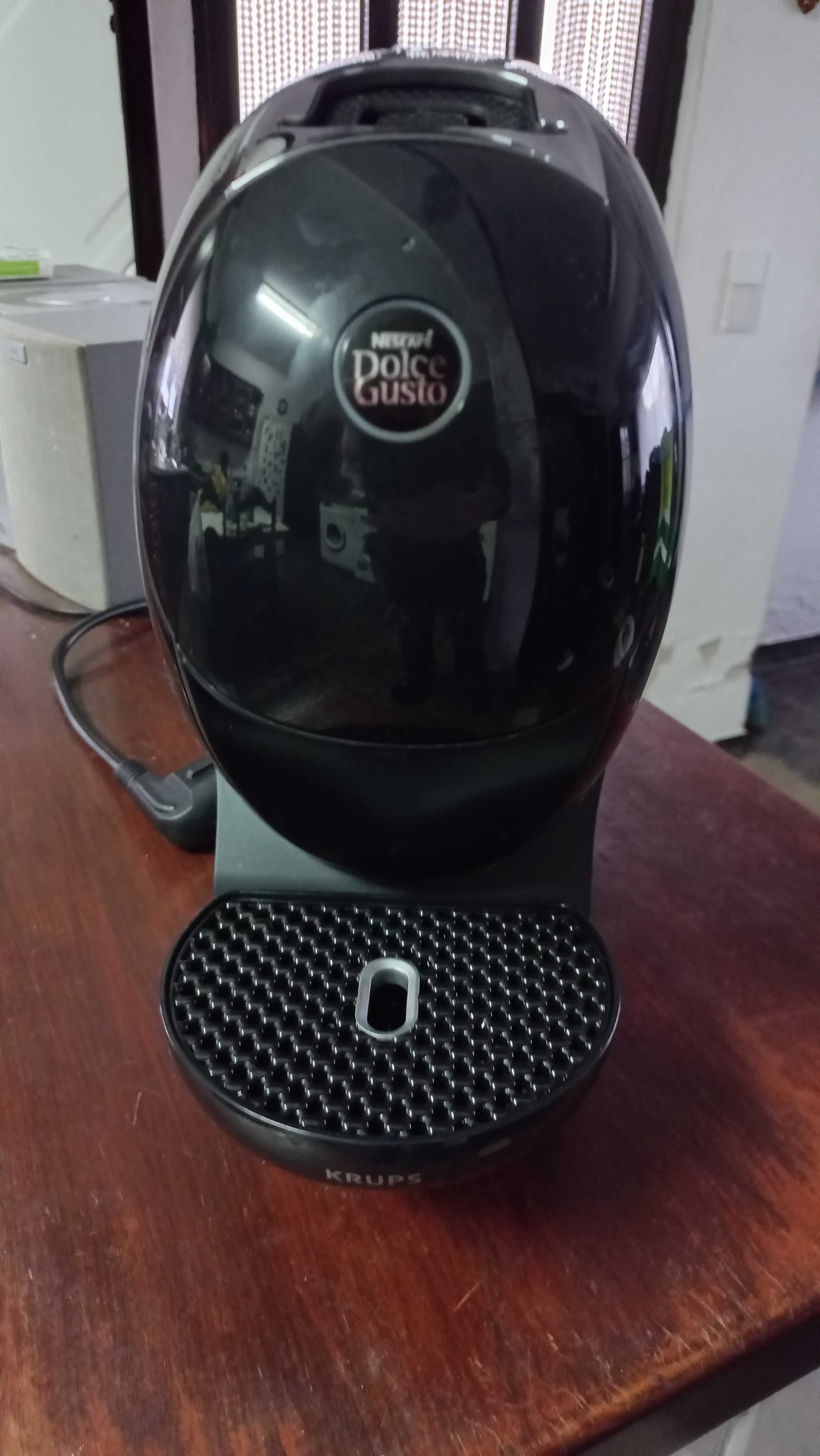Maquina Café Dolce Gusto Neo