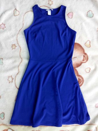 Niebieska chabrowa letnia elegancka sukienka na ramiączkach H&M 36