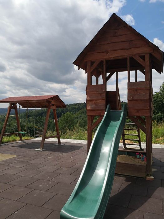 Sielanka-Domki Całoroczne z Kominkiem Jacuzzi Sauna Bezmiechowa