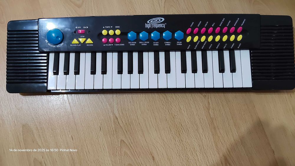 Teclado musical iniciantes