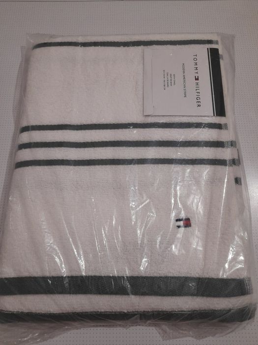 Рушник банний TOMMY HILFIGER, великий , щільність 600г/м², 76×138см
10