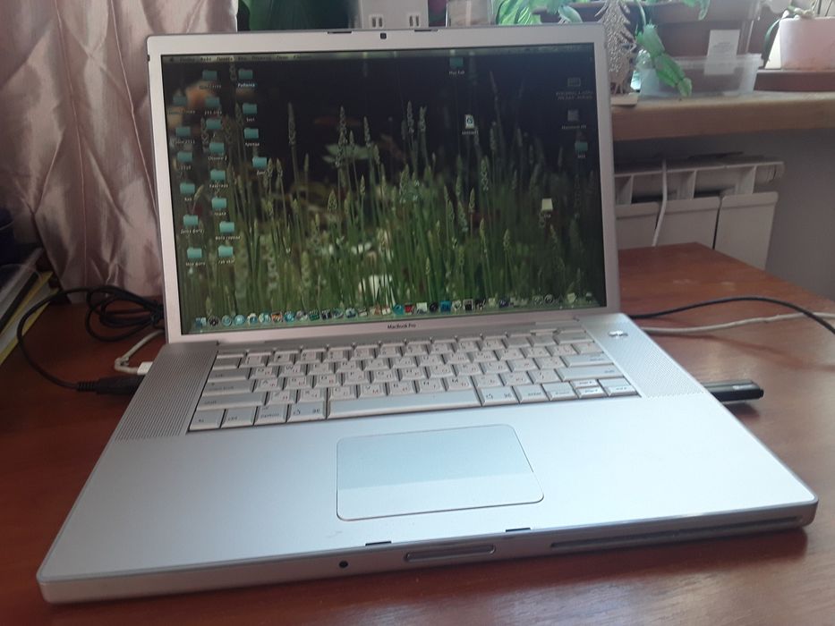 Название модели:	MacBook Pro 15"