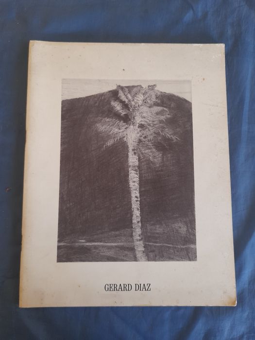 Catálogo antigo de desenhos a carvão de Gerard Diaz