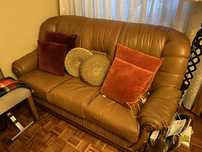 Sofá 3 lugares mais 2 poltronas