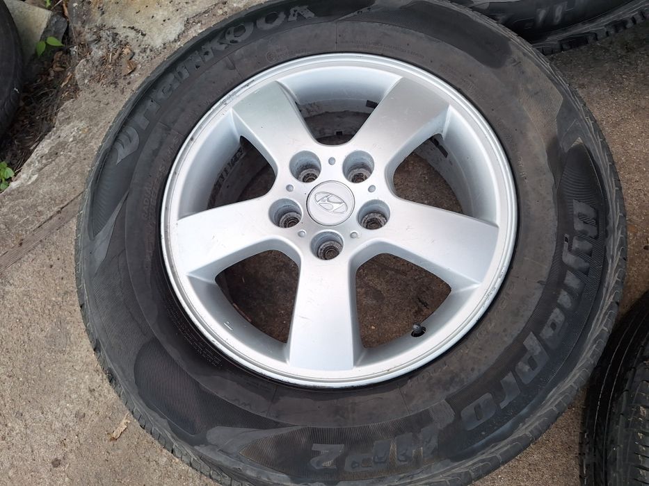 Oryginalne alufelgi 5x114,3 16 HYUNDAI Tucson Santa Fe i30 Coupe felgi