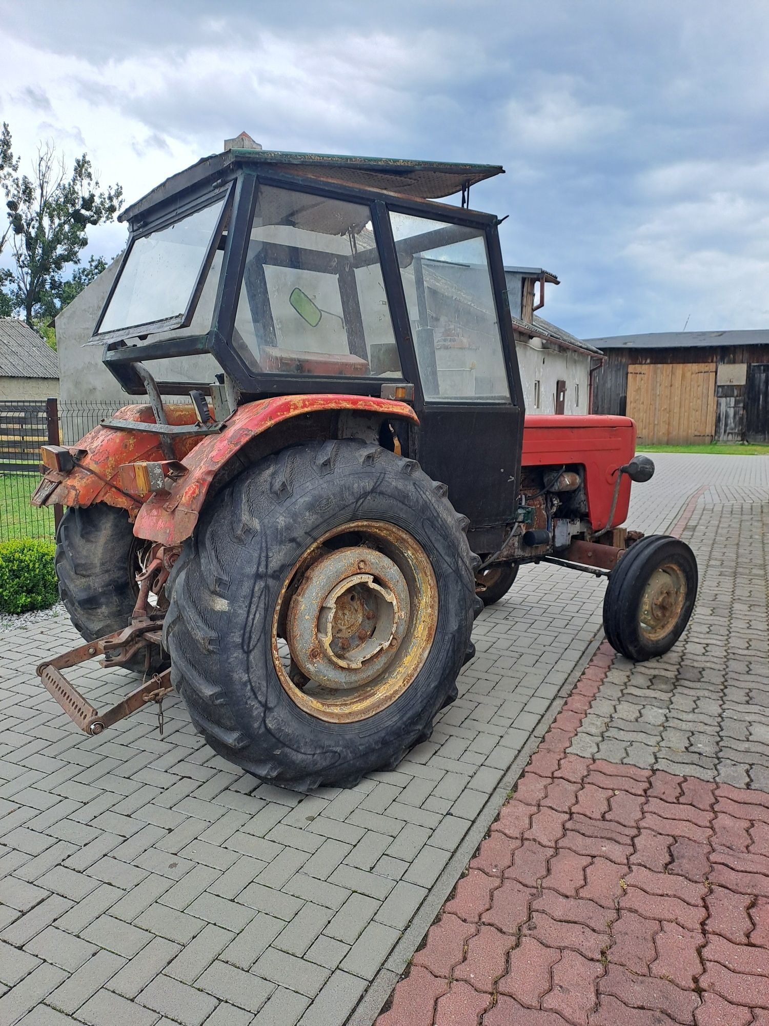 Ciągnik c-360, zarejestrowany, opłacony sprawny