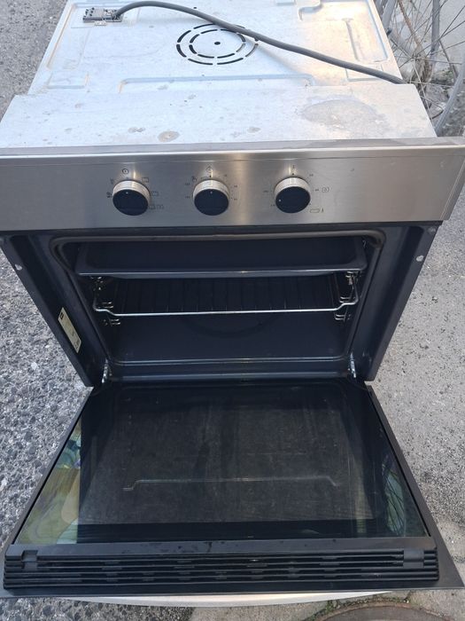 Forno eléctrico Teka, como novo