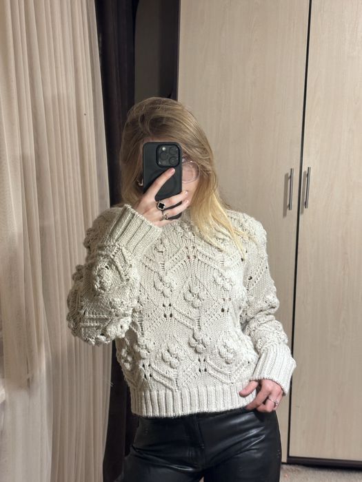 Светр вʼязаний бежевий ZARA