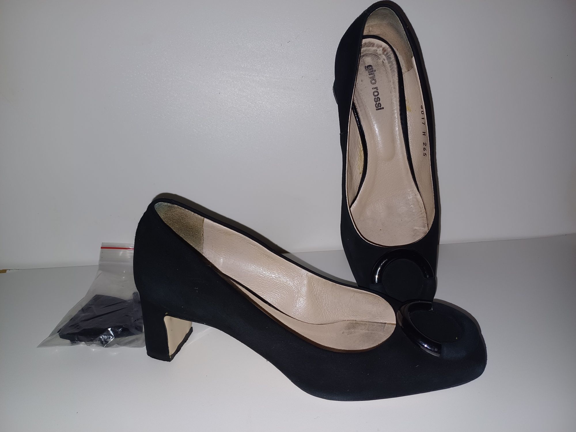 Buty damskie, czółenka, Gino Rossi 36, zamsz, czarne