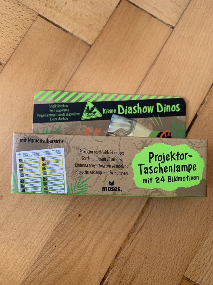 Projektor latarka dinozaury