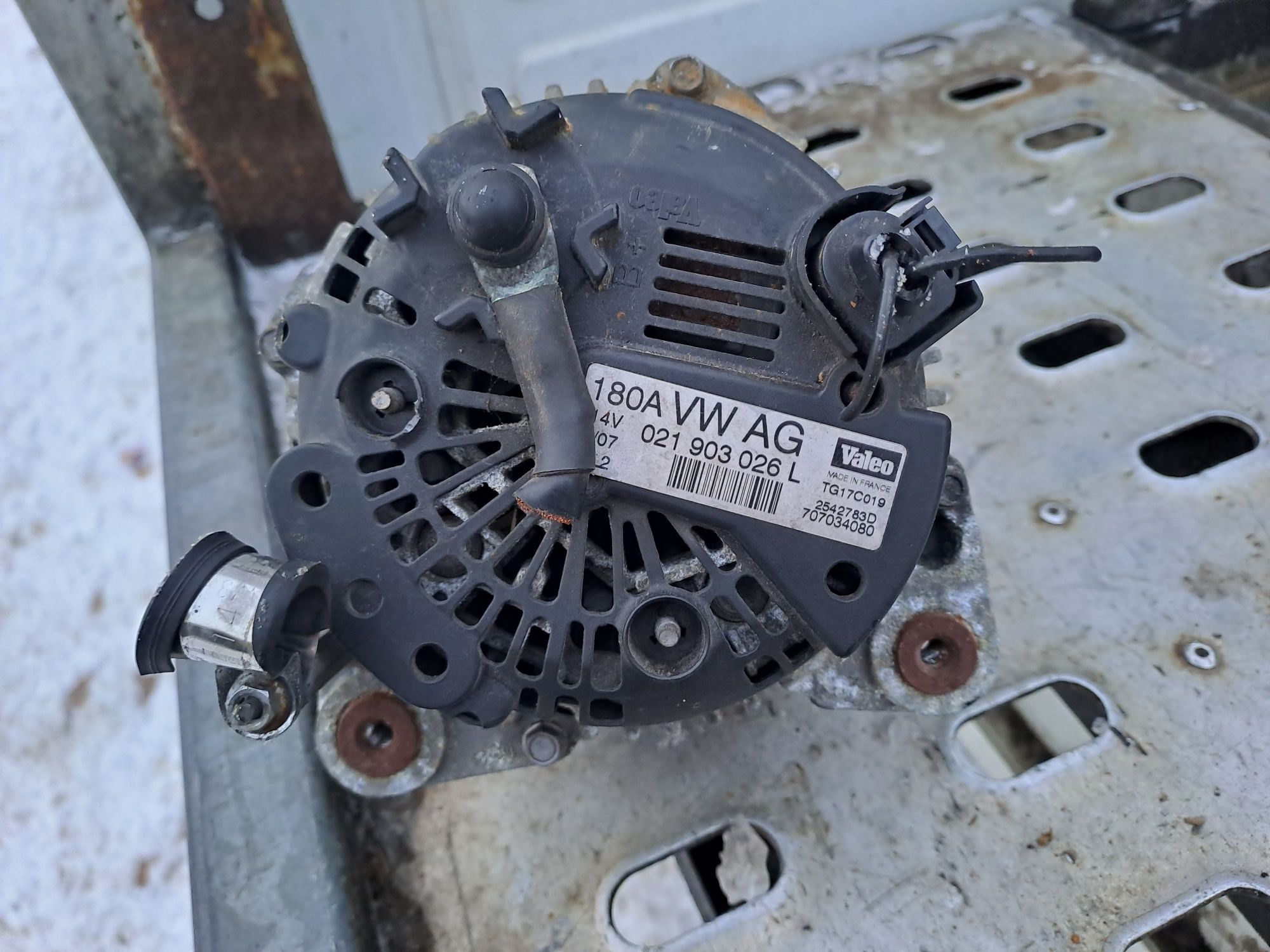 Alternator Passat B6 2.0