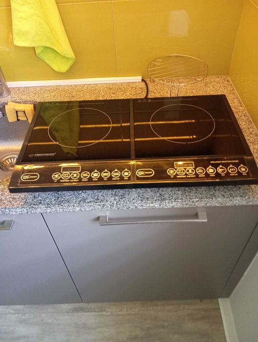 Kuchenka indukcyjna ,bardzo dobry stan