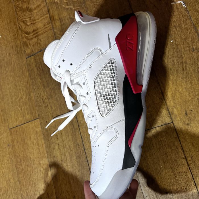 Ténis Nike Air Jordan Mars 270 T.43 - Novo