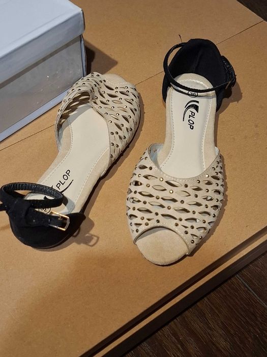 Nowe sandałki rozkiar 36