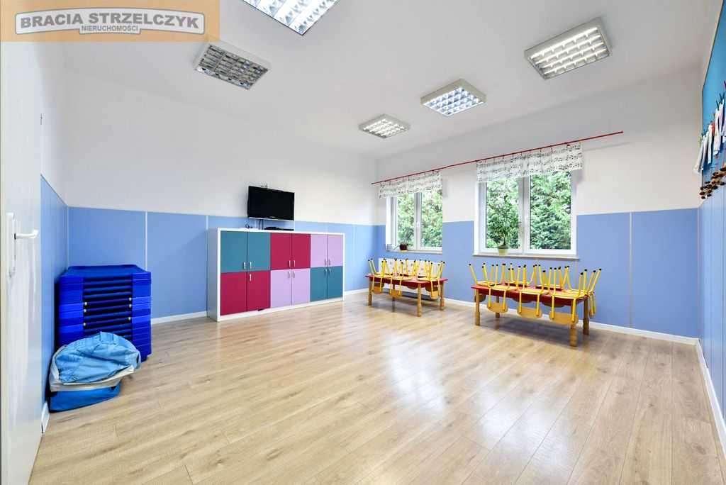 Parter z osobnym wejściem 180m2 bardzo bobra lokalizacja