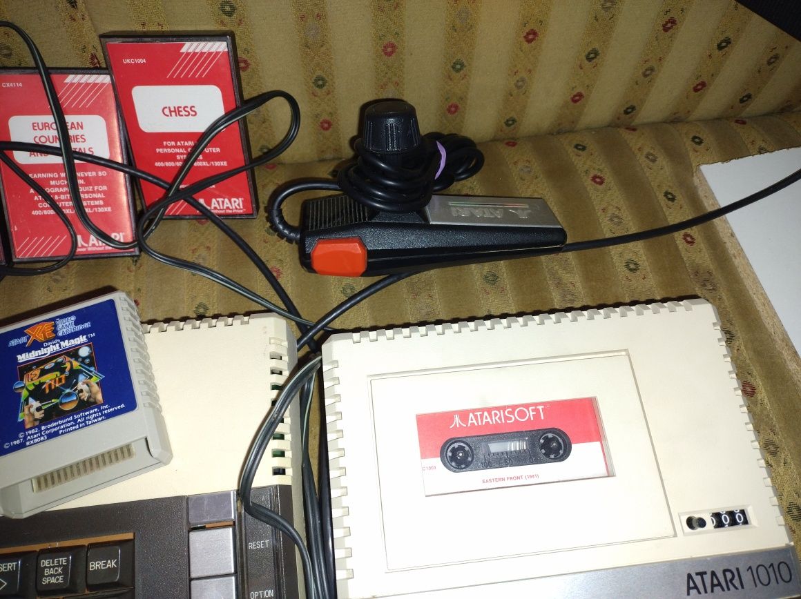 Atari 800XL zestaw z magnetofonem 1010