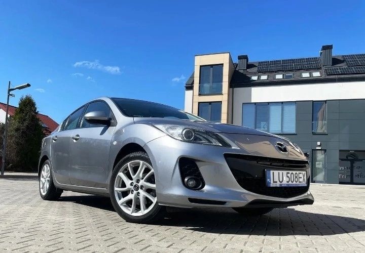 Продам Mazda 3 2012