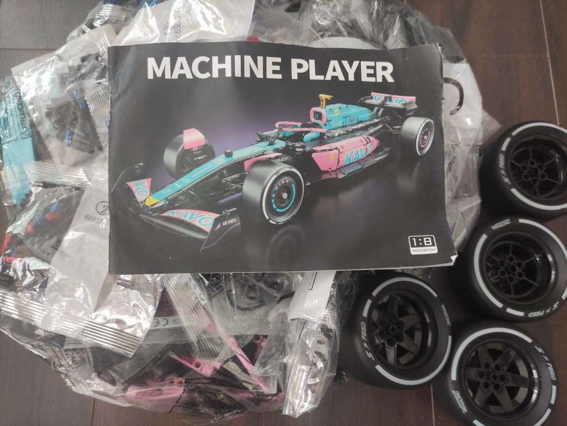 Klocki Formuła 1 duży zestaw 68 cm