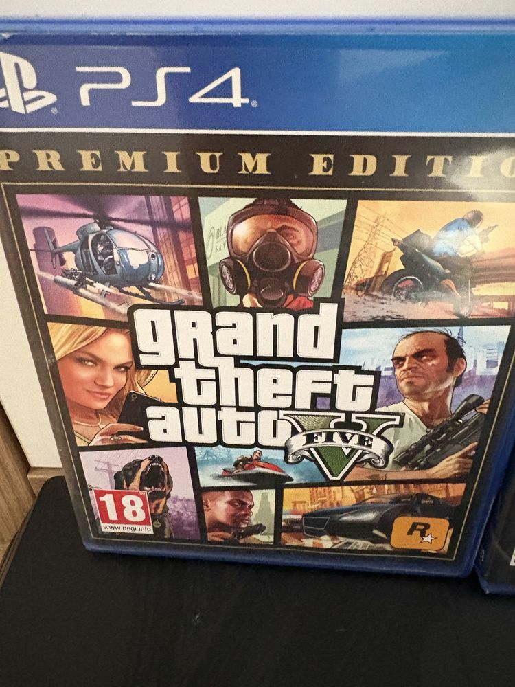 Ps4 pro 1 tb z grami i z kontrolerem