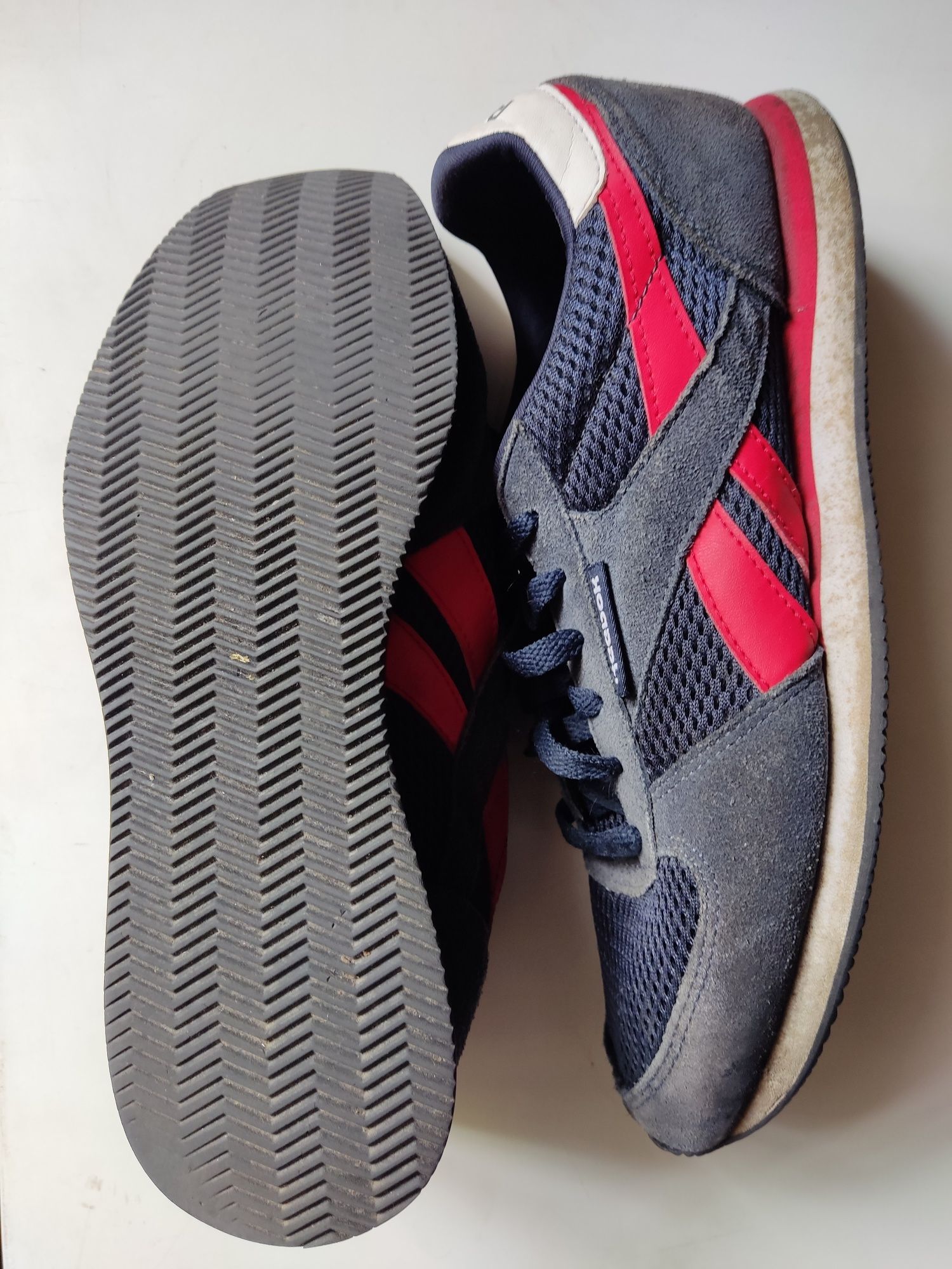 Кроссовки мужские спортивные привезены из Европы, марка - Reebok