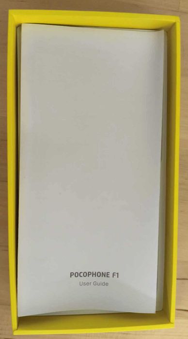 Poccphone F1  - Xiaomi, versão global.