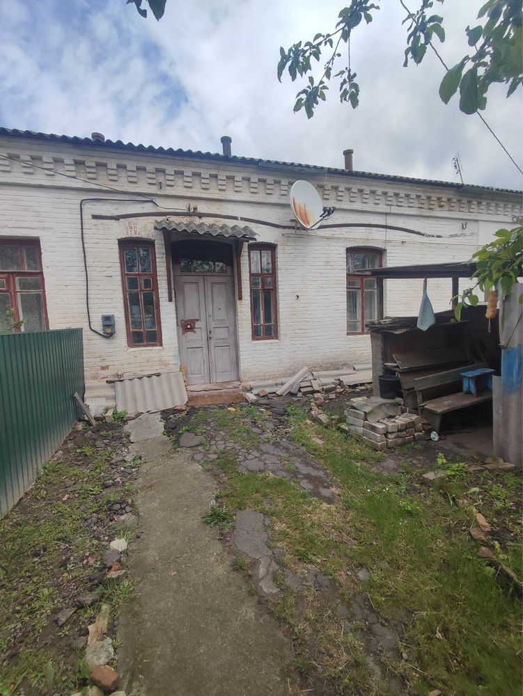 Продаж частини будинку у Тальному 14900$