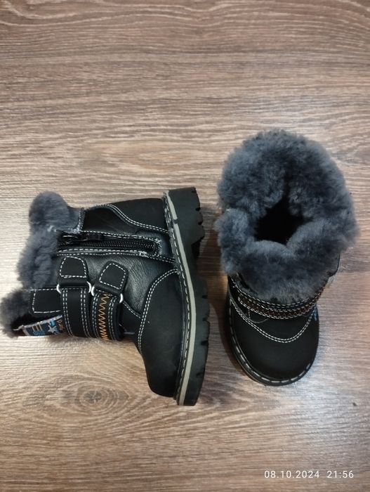 Чобітки зимові розмір 23 в новому ідеальному стані