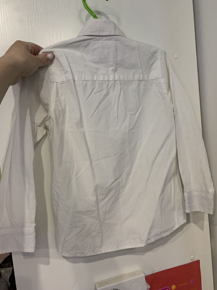 Рубашка белая на 6лет фирма Next/в школу на 1 класс