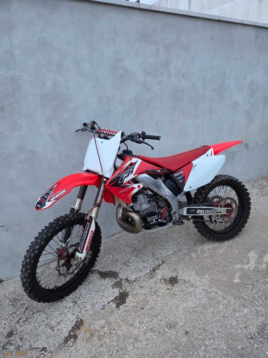 Honda CR250 2T RC valve