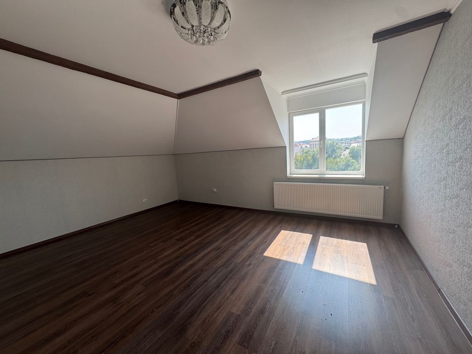 Продаж 2к квартири в центрі Чорткова