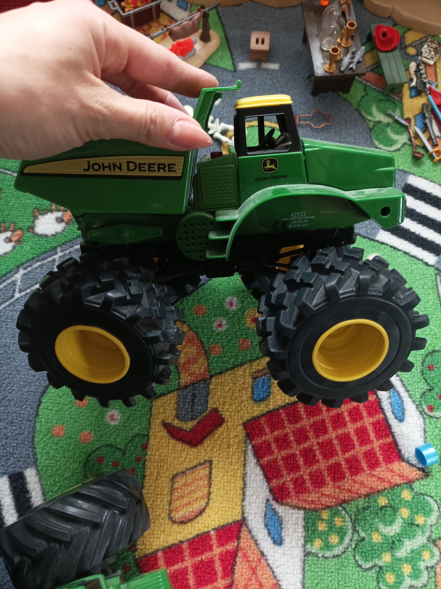 Samochody John Deere na baterie