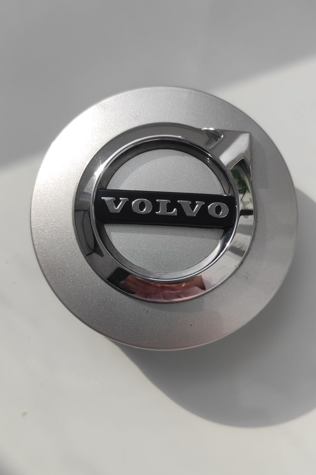 Значок емблема ковпак на колесо Volvo, Renault,, Dacia