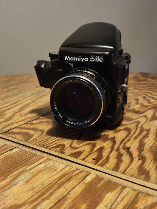 Mamiya 645 pro + sekor 80mm 2.8