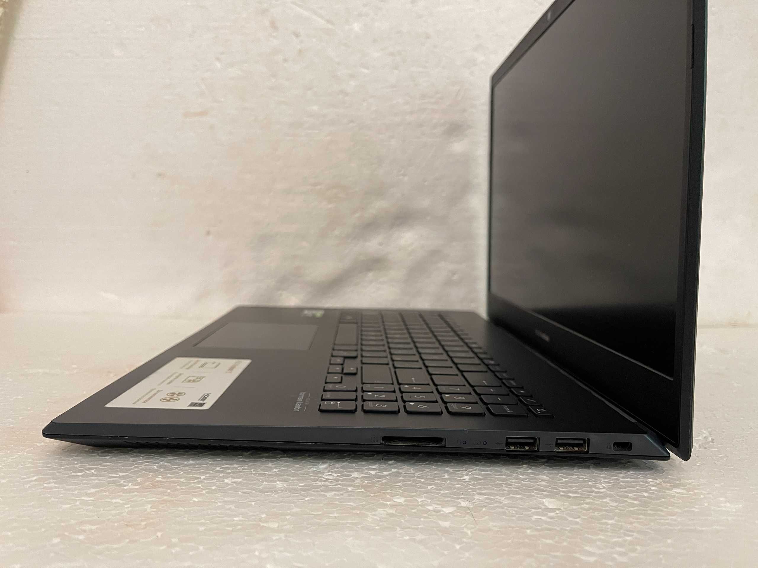 Игровой ASUS X571L /Core i7 10870H на 16" ЯДЕР/ 16 RAM/ GTX 1650/GDDR6