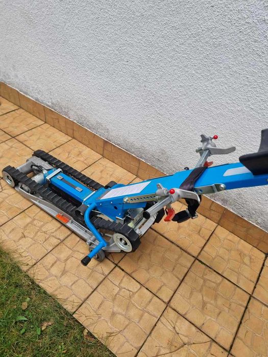 Łazik schodowy (schodołaz) dla wózków inwalidzkich